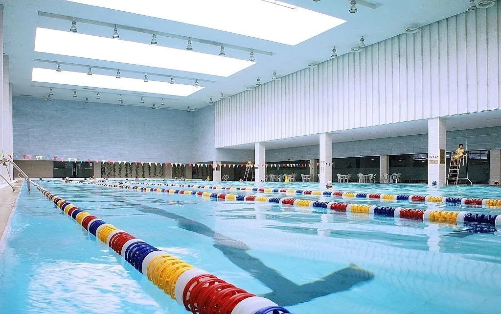 游泳馆 游泳馆